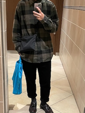 「お買い物」｜「アイテム（パンツ）」を使った、小福さん（メンズ・174cm）の秋コーディネート