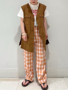 「アイテム（スラックス、イエロー系）」を使った、こつさん（レディース・152cm）の春コーディネート