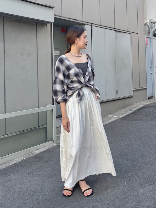 《今期も大注目》Vネックオンブレチェックシャツ