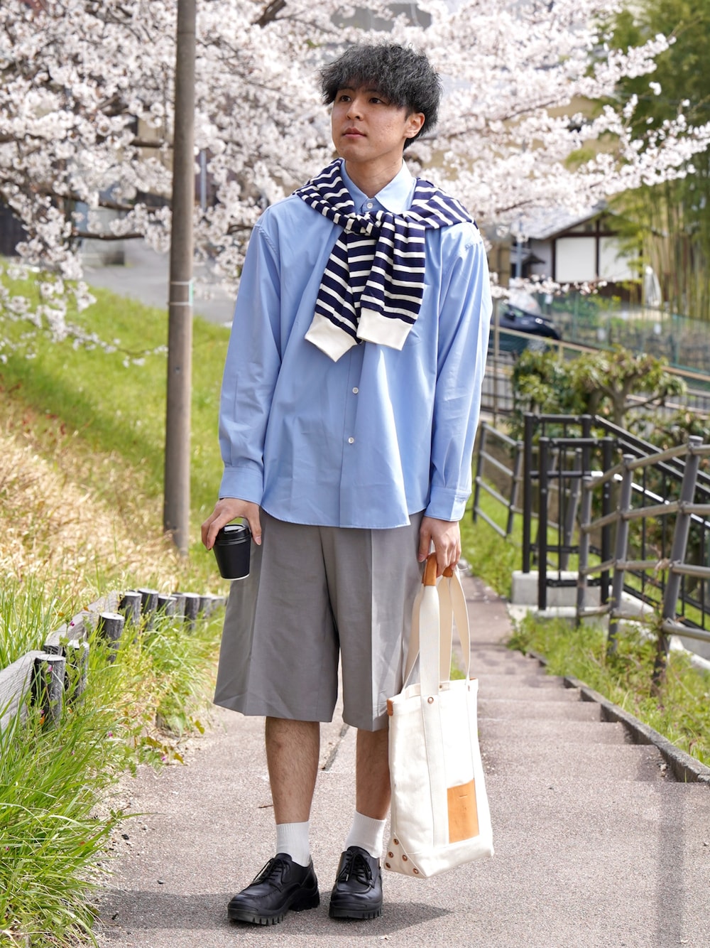 なべさんの（UNFOLK）を使ったコーディネートの1枚目の写真