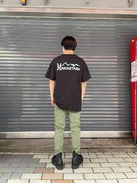 kantaさんの「MANASTASH N.A.U/マナスタッシュエヌエーユー　DIGITAL MOUNTAIN LOGO TEE デジタルマウンテンロゴティー」を使ったコーディネート