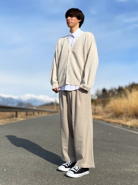 「アイテム（カーディガン/ボレロ、ホワイト系）」を使った、miyaさん（メンズ・172cm）の冬コーディネート