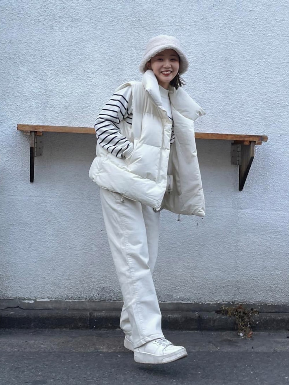 argue_style ダウンベスト白