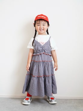 「LOWRYS FARM（ローリーズファーム）の【接触冷感・クイックドライ】機能ロゴＴＳＳ　705777（Tシャツ/カットソー、ホワイト系）」を使った、しなつさん（キッズ・90cm）の夏コーディネート