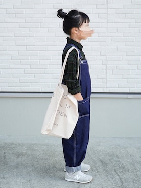 「ローリーズファーム(LOWRYS FARM)」｜「アイテム（サロペット/オーバーオール）」を使った、haa__fuuさん（キッズ・120cm）の秋コーディネート