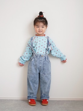 「アイテム（デニムパンツ）」を使った、しなつさん（キッズ・100cm）の秋コーディネート