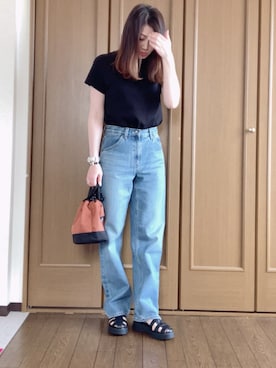 「GU（ジーユー）のアイテム（Tシャツ/カットソー、ブラック系）」を使った、junjunさん（レディース・162cm）の夏コーディネート