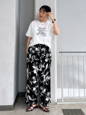 「アイテム（その他パンツ、シルバー系）」を使った、THE SHOP TK officialさん（レディース・162cm）の春コーディネート