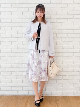 「index（インデックス）の【軽量合皮／2WAY】キーモチーフフロントベルトミドルトート（Tote、ホワイト系）」を使った、ゆりなさん（レディース）の秋コーディネート