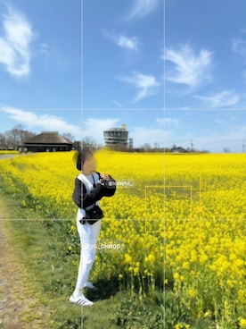 「TODAYFUL（トゥデイフル）のアイテム（カーディガン/ボレロ）」を使った、蔵王さん（レディース・171cm）の春コーディネート