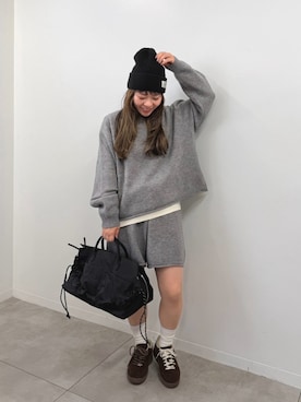 「pufe（ピュフェ）の【リラックス感を楽しむ大人のセットアップ】【pufe】ニット セットアップ ニットアップ レディース トップス ボトムス 着回し 体型カバー ゆったり リラックスショーツ ショートパンツ ウエストゴム ピュフェ 上下セット セーター 楽ちん ニットパンツ ショーパン クルーネック（セットアップ、グレー系）」を使った、DONOBAN OFFICIALさん（レディース・167cm）の秋コーディネート