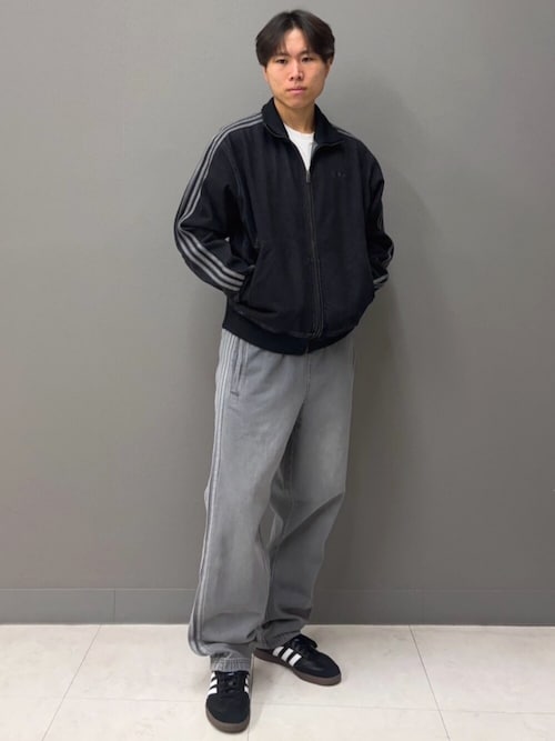 adidasアディカラー ルーズ トラックパンツ デニム ストーン