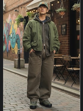 「アースカラー」｜「アイテム（ブルゾン）」を使った、Lok1さん（メンズ・167cm）の冬コーディネート