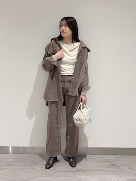 「NATURAL BEAUTY BASIC（ナチュラルビューティーベーシック）のベロアドレープカットソー（Tシャツ/カットソー、ホワイト系）」を使った、mmmk513さん（レディース・164cm）の秋コーディネート