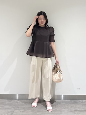 「NATURAL BEAUTY BASIC（ナチュラルビューティーベーシック）の【追加生産予約】シアーペプラムブラウス半袖（シャツ/ブラウス、ブラウン系）」を使った、mmmk513さん（レディース・164cm）の夏コーディネート