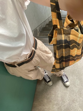 「COMME des GARCONS COMME des GARCONS（コムデギャルソンコムデギャルソン）のアイテム（トートバッグ、イエロー系）」を使った、花沢アリスさん（レディース・164cm）の秋コーディネート
