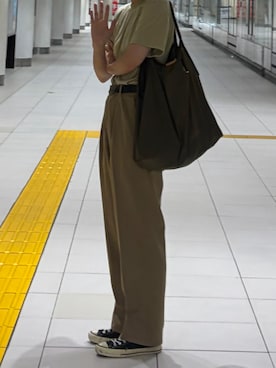 「CONVERSE ALL STAR（コンバースオールスター）のアイテム」を使った、花沢アリスさん（レディース・164cm）の秋コーディネート