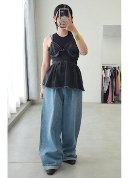 「room153（ルームイチゴサン）のデニムラッフルビスチェ（シャツ/ブラウス、ブラック系）」を使った、room153  snap さん（レディース・158cm）の夏コーディネート