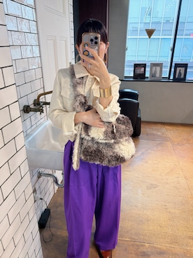 「room153（ルームイチゴサン）のオールドシュナ2wayファーバッグ（ハンドバッグ、その他）」を使った、room153  snap さん（レディース・153cm）の秋コーディネート
