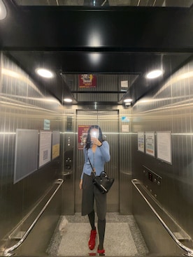 「BALENCIAGA（バレンシアガ）のアイテム（ショルダーバッグ）」を使った、cindy0719さん（レディース・174cm）の春コーディネート