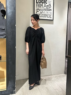 「CAPRICIEUX LE'MAGE（カプリシューレマージュ）のウェーブネックギャザーワンピース（ワンピース、ブラック系）」を使った、mai24lemさん（レディース・153cm）の夏コーディネート