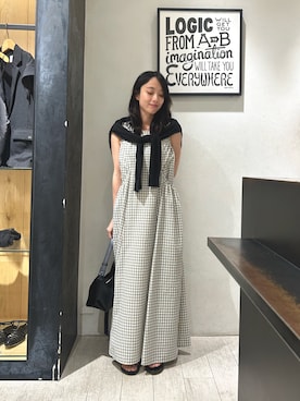 「CAPRICIEUX LE'MAGE（カプリシューレマージュ）のギャザーポケットワンピース（ワンピース、ホワイト系）」を使った、mai24lemさん（レディース・153cm）の夏コーディネート