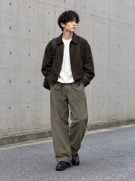 「no brand（ノーブランド）のアイテム（トップス、ホワイト系）」を使った、yamalnさん（メンズ・178cm）の秋コーディネート