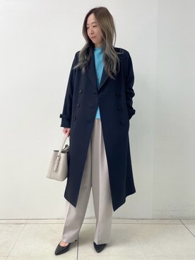 「アイテム（トレンチコート、ブルー系）」を使った、Yumiさん（レディース・165cm）の冬コーディネート