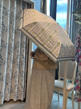 「アイテム（折りたたみ傘）」を使った、chika※ LAURA ASHLEYさん（レディース・154cm）の夏コーディネート