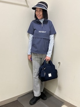 「adabat（アダバット）の【撥水】シアーリップ半袖プルオーバー（Tシャツ/カットソー、ブルー系）」を使った、CNさん（レディース・154cm）の秋コーディネート