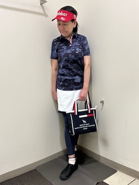 「adabat（アダバット）の【新レーベル ADABAT NAVY】UVカット／吸水速乾 モナコリンクスプリントポロシャツ（ポロシャツ、ブルー系）」を使った、CNさん（レディース・154cm）の夏コーディネート