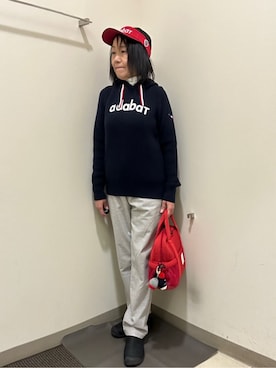 「adabat（アダバット）の【ADABAT NAVY】ニットフーディー（ニット/セーター、ブルー系）」を使った、CNさん（レディース・154cm）の秋コーディネート