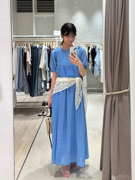 「mystic（ミスティック）のクロスストラップヒールサンダル（サンダル、シルバー系）」を使った、ミクリさん（レディース・162cm）の春コーディネート