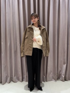 「アイテム（バレッタ/ヘアクリップ、ブラック系）」を使った、ミクリさん（レディース・162cm）の秋コーディネート