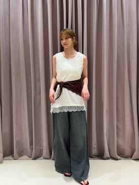 「mystic（ミスティック）の【ベルトがSET/3サイズ展開】ベルト付きカーブワイドデニム（デニムパンツ、ブルー系）」を使った、ミクリさん（レディース・162cm）の夏コーディネート