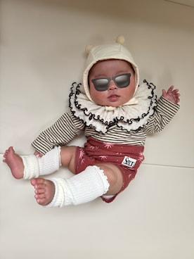 「sowanのアイテム（スタイ/よだれかけ、ブラウン系）」を使った、ひなぷさん（キッズ・70cm）の冬コーディネート