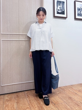 「SHOO・LA・RUE（シューラルー）の【2点セット/S-LL/洗濯機可】時短でコーデ決まる スラブスキッパーシャツ＋タンクトップ（その他トップス、ホワイト系）」を使った、なみさん（レディース・161cm）の秋コーディネート