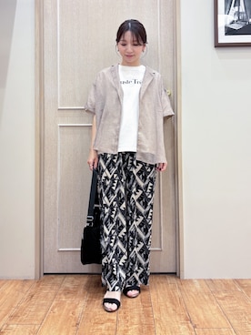 「SHOO・LA・RUE（シューラルー）の【プチプラ/S-LL】選べる3柄 コットンプリントTシャツ（Tシャツ/カットソー、ホワイト系）」を使った、なみさん（レディース・161cm）の春コーディネート