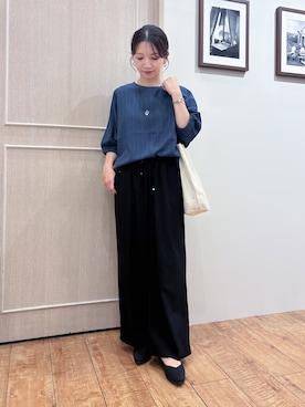 「SHOO・LA・RUE（シューラルー）の【インせず着られる/洗濯後しわになりにくい】しぼしぼドルマンブラウス（シャツ/ブラウス、ブルー系）」を使った、なみさん（レディース・161cm）の夏コーディネート