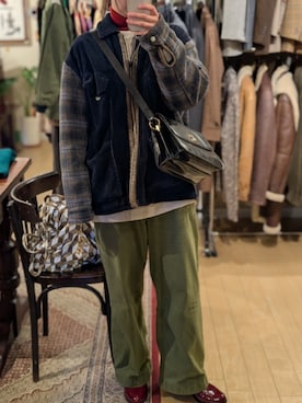 「アイテム（カーゴパンツ、グリーン系）」を使った、Kikkaさん（レディース・168cm）の冬コーディネート