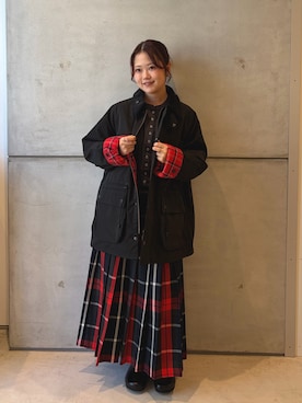 「URBAN RESEARCH DOORS（アーバンリサーチドアーズ）の『別注』Barbour×DOORS　OS BEDALE PADDED（テーラードジャケット、ブラック系）」を使った、eruさん（レディース・158cm）の秋コーディネート