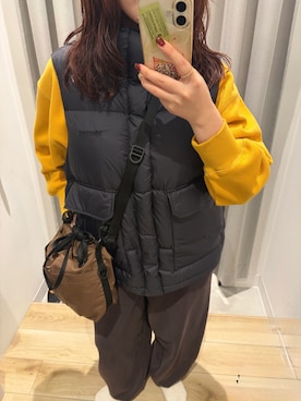 「URBAN RESEARCH DOORS（アーバンリサーチドアーズ）の『別注』Marmot×DOORS　DOWN VEST（その他アウター、ブラック系）」を使った、eruさん（レディース・158cm）の秋コーディネート
