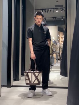 「ARMANI EXCHANGE（アルマーニエクスチェンジ）の【A|X アルマーニ エクスチェンジ】AXロゴパッチ 半袖ポロシャツ/REGULAR（ポロシャツ、ブラック系）」を使った、AOさん（メンズ・171cm）の春コーディネート