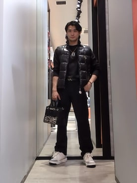 「ARMANI EXCHANGE（アルマーニエクスチェンジ）の【A|X アルマーニ エクスチェンジ】3Dロゴ スポーティ レースアップスニーカー（スニーカー、ホワイト系）」を使った、AOさん（メンズ・170cm）の秋コーディネート