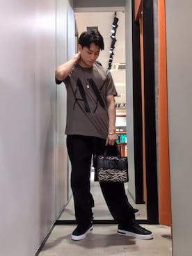 「ARMANI EXCHANGE（アルマーニエクスチェンジ）のアイテム（Tシャツ/カットソー）」を使った、AOさん（メンズ・170cm）の夏コーディネート