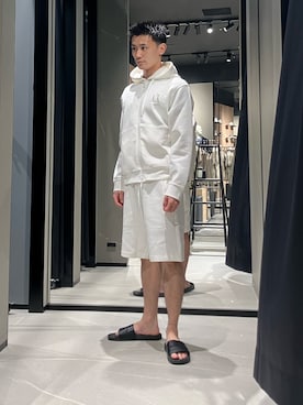 「ARMANI EXCHANGE（アルマーニエクスチェンジ）の【A|X アルマーニ エクスチェンジ】ICON フーデッドジップアップスウェットシャツ（スウェット、ベージュ系）」を使った、AOさん（メンズ・171cm）の春コーディネート