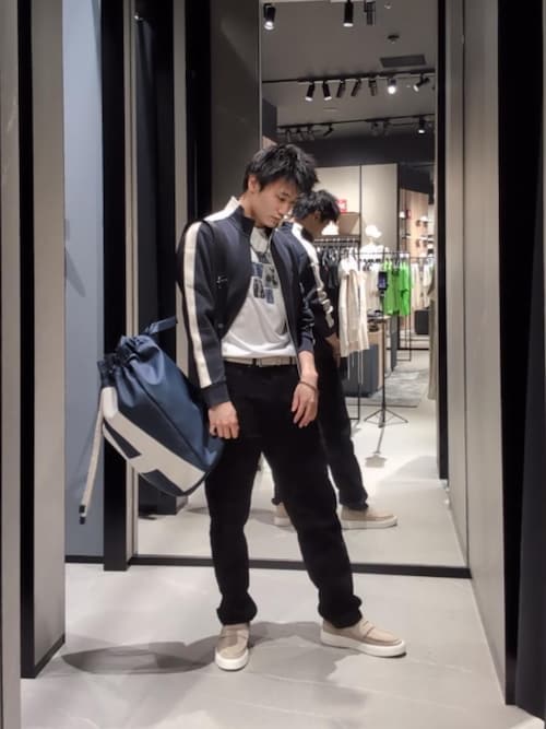 ARMANI EXCHANGEのトップスを使ったコーディネート(ZOZOTOWN Yahoo!店