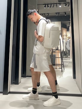 「ARMANI EXCHANGE（アルマーニエクスチェンジ）の【A|X アルマーニ エクスチェンジ】スリップオンスニーカー（スリッポン、ホワイト系）」を使った、AOさん（メンズ・171cm）の春コーディネート