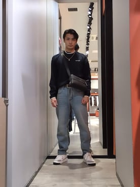 「ARMANI EXCHANGE（アルマーニエクスチェンジ）の【A|X アルマーニ エクスチェンジ】3Dロゴ スポーティ レースアップスニーカー（スニーカー、ホワイト系）」を使った、AOさん（メンズ・170cm）の秋コーディネート