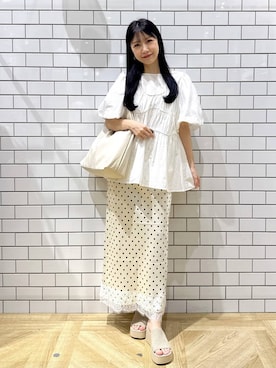 「LOWRYS FARM（ローリーズファーム）のアシメティアードチュニックＳＳ　1049042（シャツ/ブラウス、ホワイト系）」を使った、りいあさん（レディース）の夏コーディネート